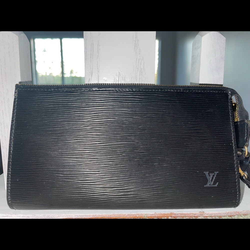 Louis Vuitton Pochette Epi
